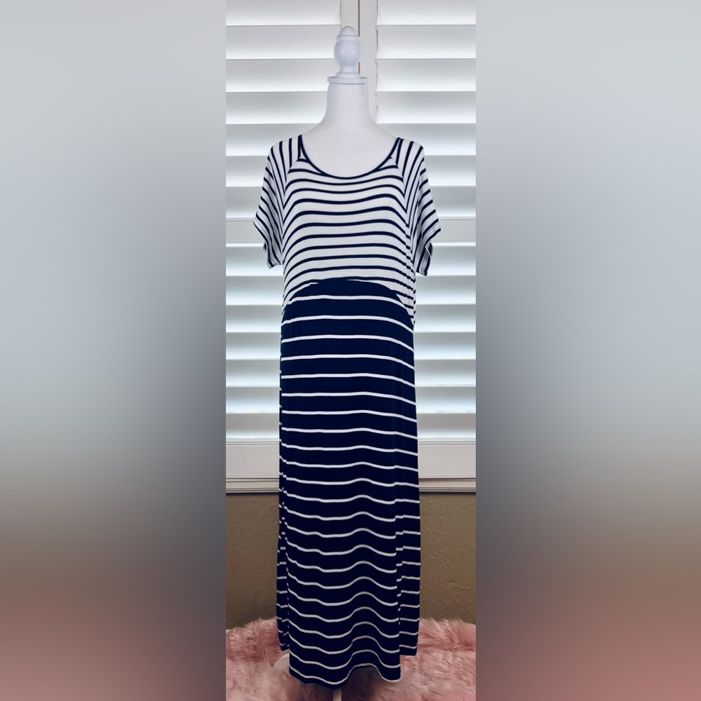NWT~Maxi Knit Dress Sz M by Daisy Island